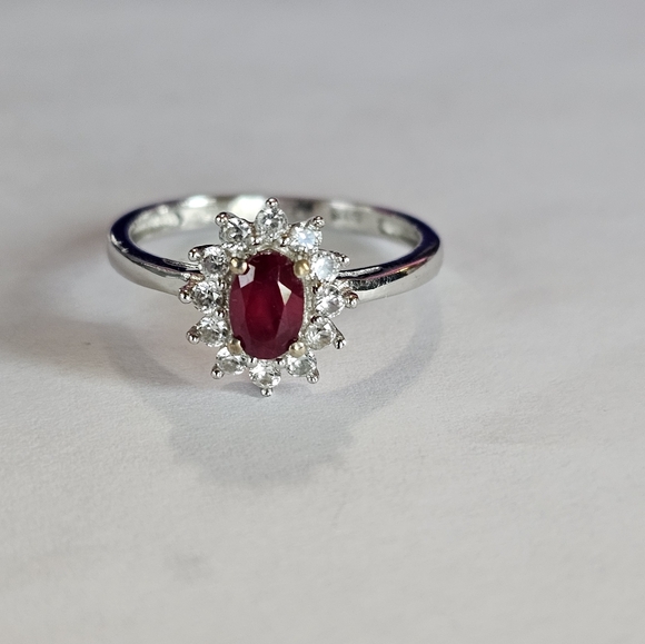 Genuine Royal Thai Ruby and White Zircon in Platinum Sterling Ring Size 7! ♥️ - Picture 7 of 8